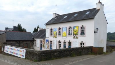 Saint-Rivoal école bilingue