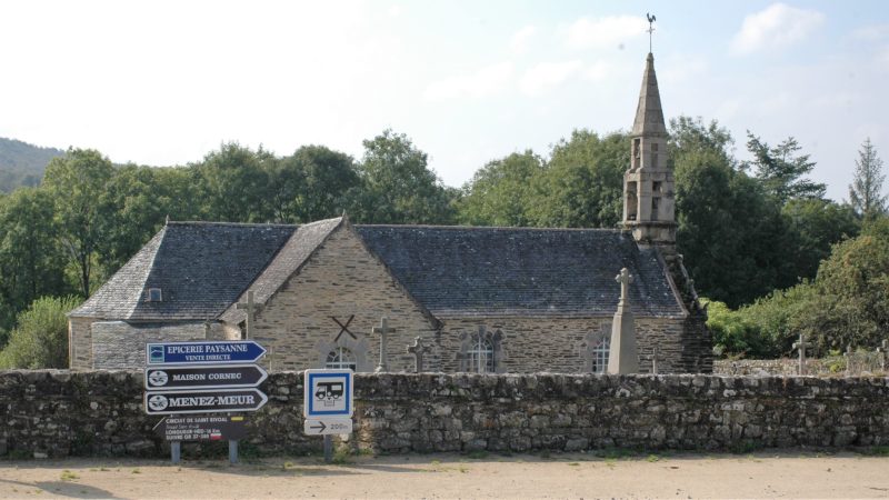 Saint-Rivoal eglise