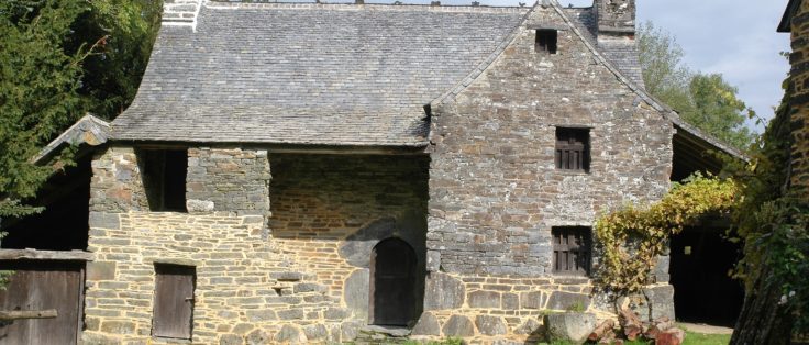Saint-Rivoal maison