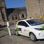 Véhicule électrique de Lannion-Trégor communauté en charge à Plouaret