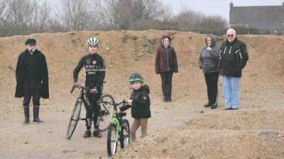 Plouegat Moysan_terrain-bmx-jeunes_ph-mairie