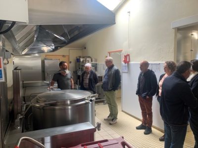 visite-cuisine-centrale-par-les-elus